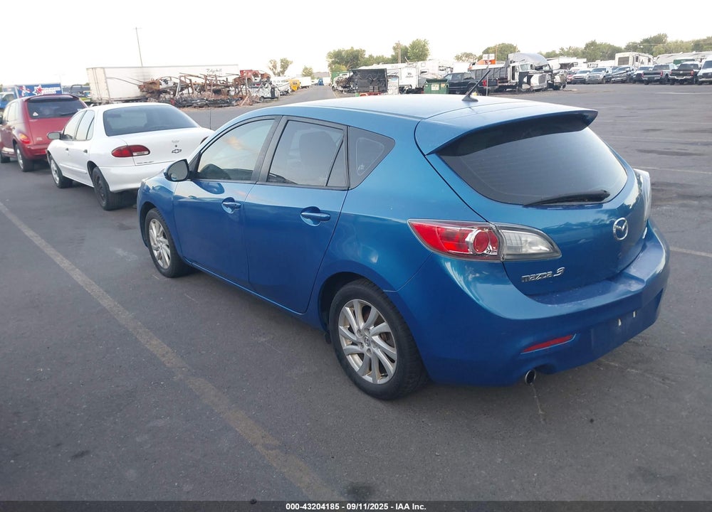 2012 MAZDA 3 VIN: JM1BL1L8XC1609621