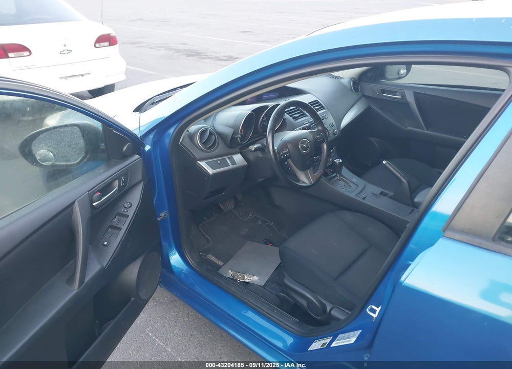 2012 MAZDA 3 VIN: JM1BL1L8XC1609621