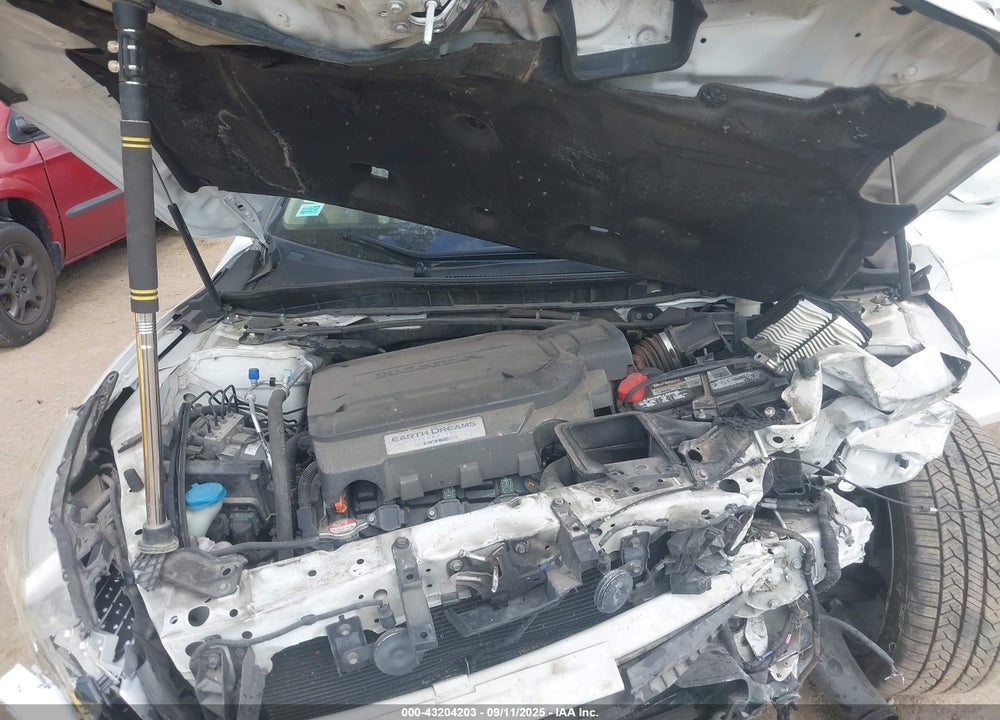 2017 HONDA ACCORD TOURING V6 VIN: 1HGCR3F92HA010806