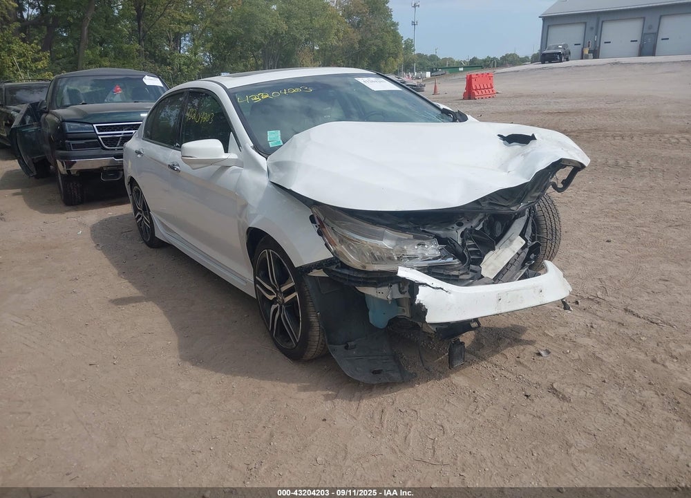 2017 HONDA ACCORD TOURING V6 VIN: 1HGCR3F92HA010806