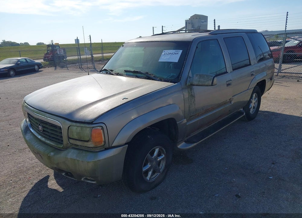 2000 CADILLAC ESCALADE STANDARD VIN: 1GYEK63R5YR181496