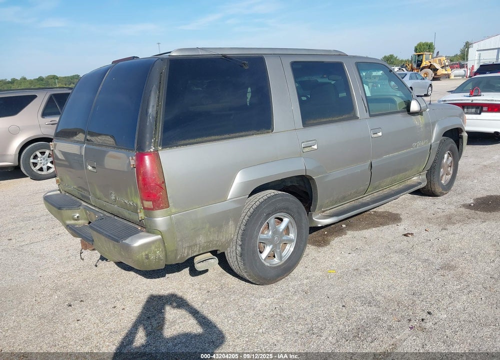 2000 CADILLAC ESCALADE STANDARD VIN: 1GYEK63R5YR181496