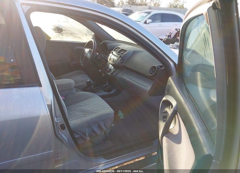 2008 TOYOTA RAV4 VIN: JTMZD33V585107970