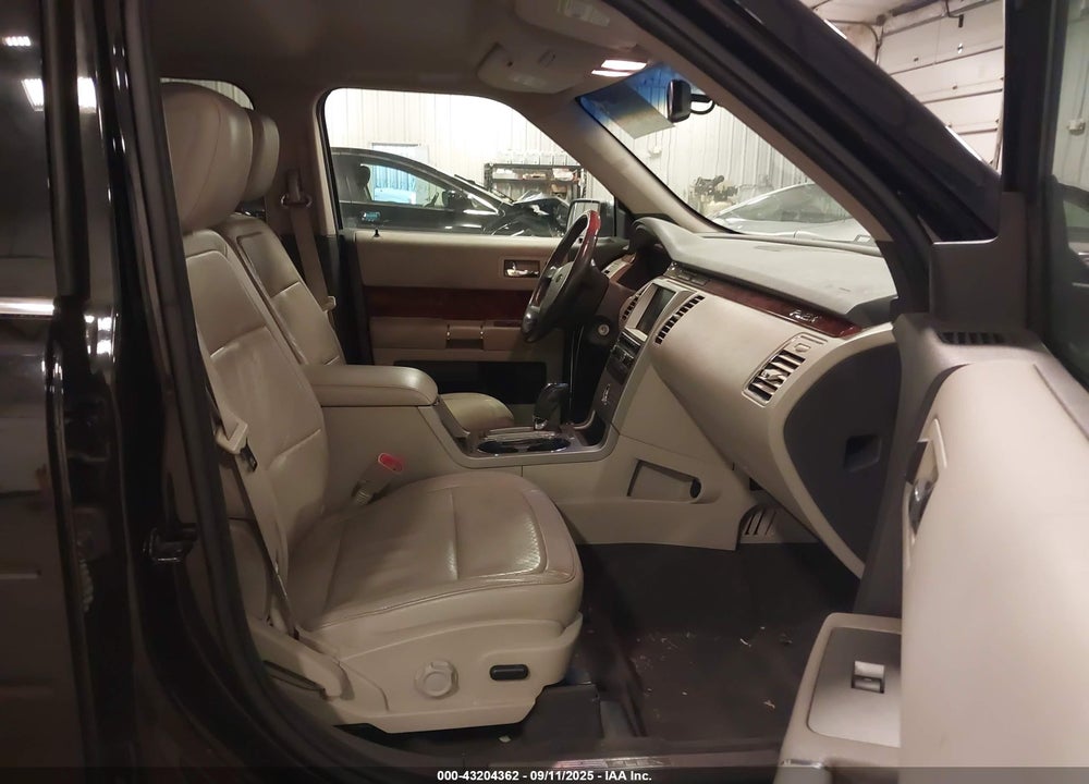 2010 FORD FLEX VIN: 2FMGK5DC4ABD02073