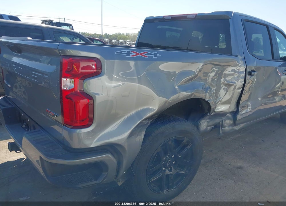 2025 CHEVROLET SILVERADO 1500 4WD SHORT BED RST VIN: 3GCUKEE80SG256953