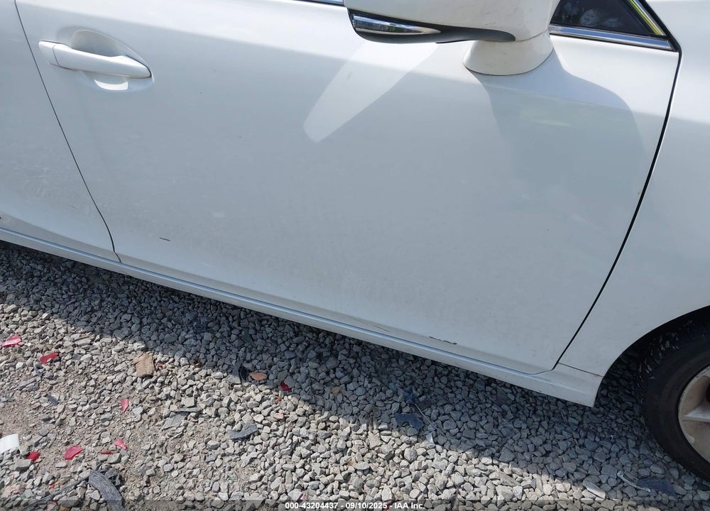 2012 LEXUS CT 200H VIN: JTHKD5BH1C2084270