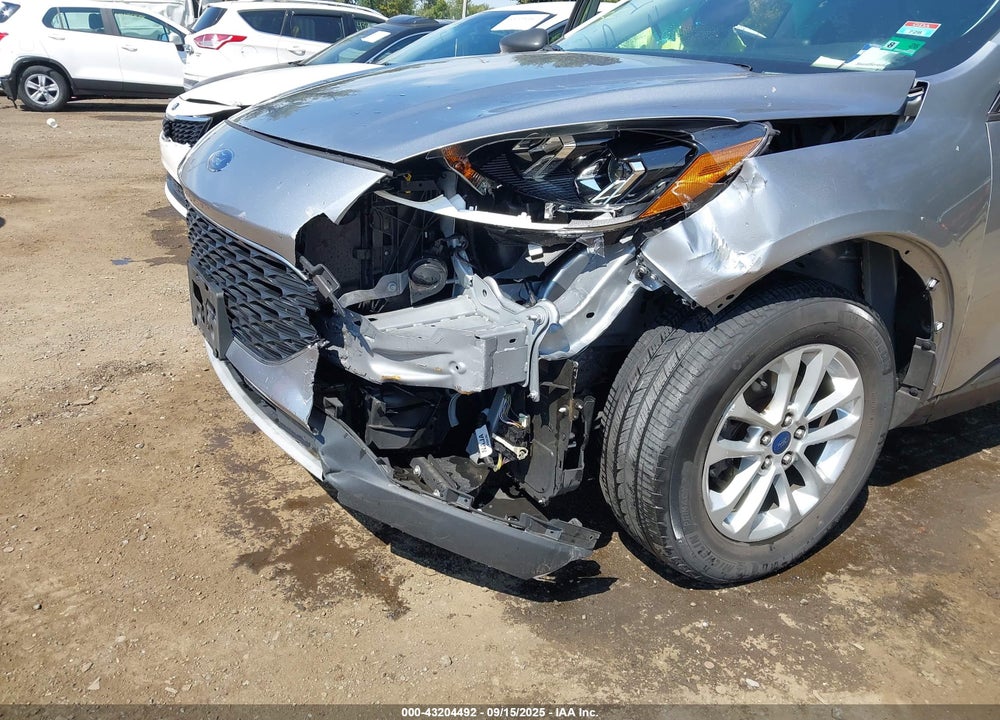 2022 FORD ESCAPE VIN: 1FMCU9G69NUB48529