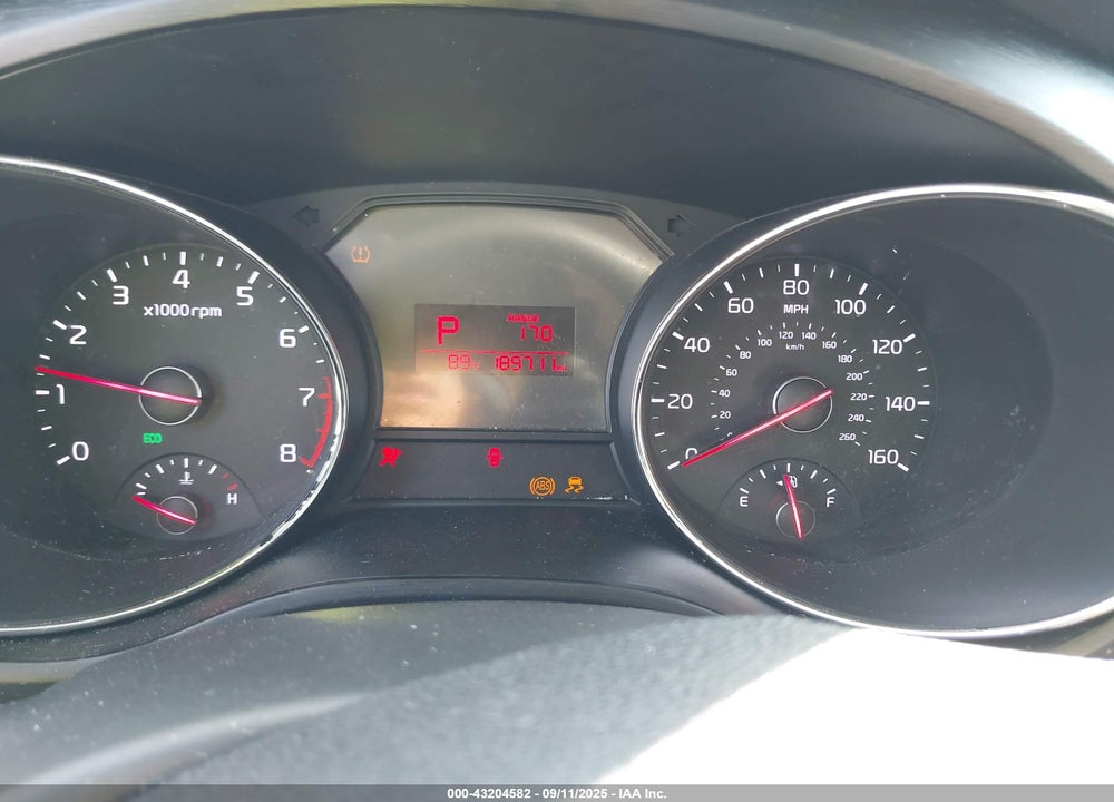 2017 KIA SEDONA L VIN: KNDMA5C15H6279695