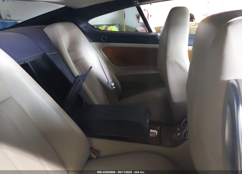 2005 BENTLEY CONTINENTAL GT VIN: SCBCR63W55C025068