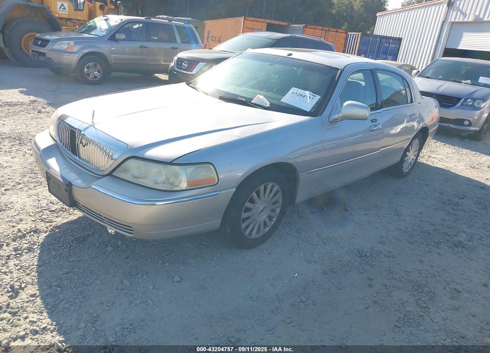 2004 LINCOLN TOWN CAR ULTIMATE VIN: 1LNHM83W64Y622093