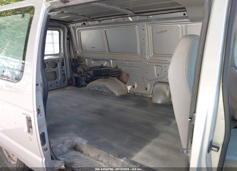 2005 FORD E-150 COMMERCIAL/RECREATIONAL VIN: 1FTRE14W25HA69956