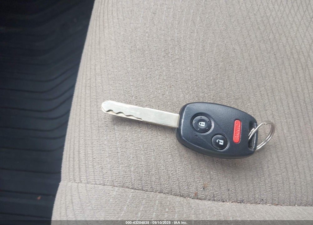 2013 HONDA ODYSSEY LX VIN: 5FNRL5H21DB045621