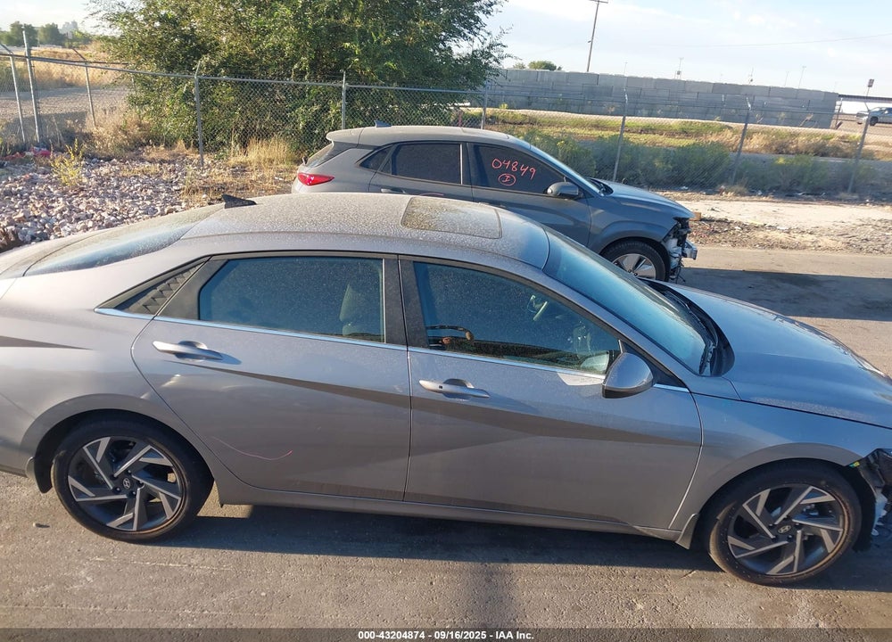 2025 HYUNDAI ELANTRA VIN: KMHLS4DG8SU942472