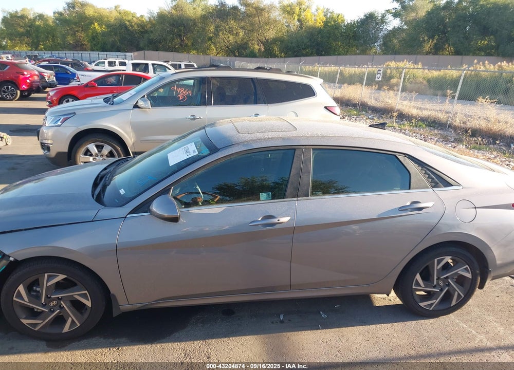 2025 HYUNDAI ELANTRA VIN: KMHLS4DG8SU942472