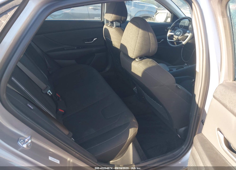 2025 HYUNDAI ELANTRA VIN: KMHLS4DG8SU942472