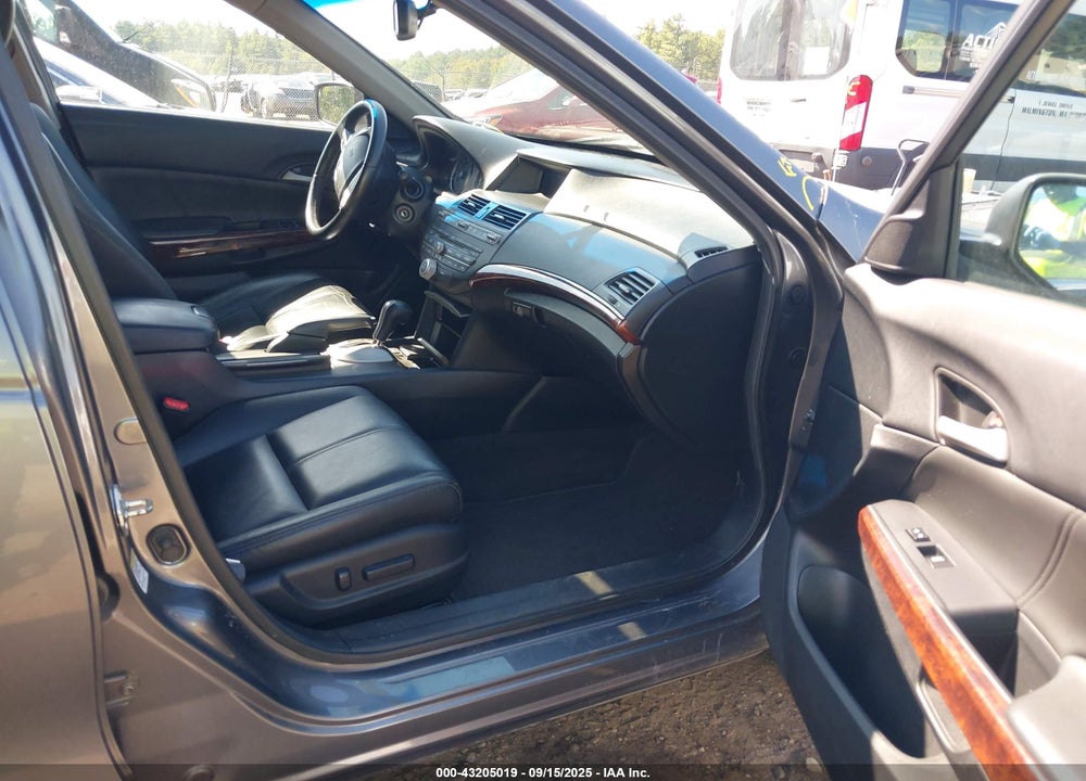 2010 HONDA ACCORD CROSSTOUR VIN: 5J6TF2H57AL005715