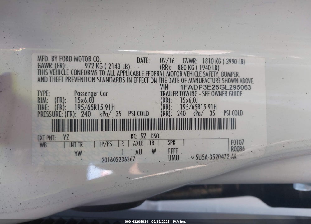 2016 FORD FOCUS VIN: 1FADP3E26GL295063