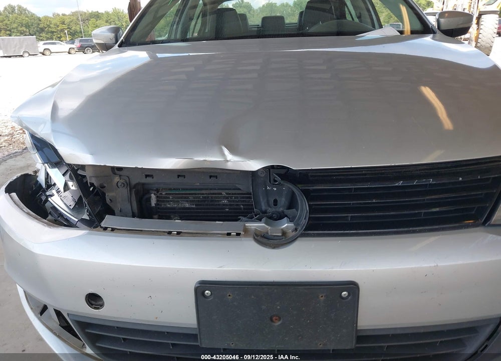 2011 VOLKSWAGEN JETTA VIN: 3VWDZ7AJ7BM397744