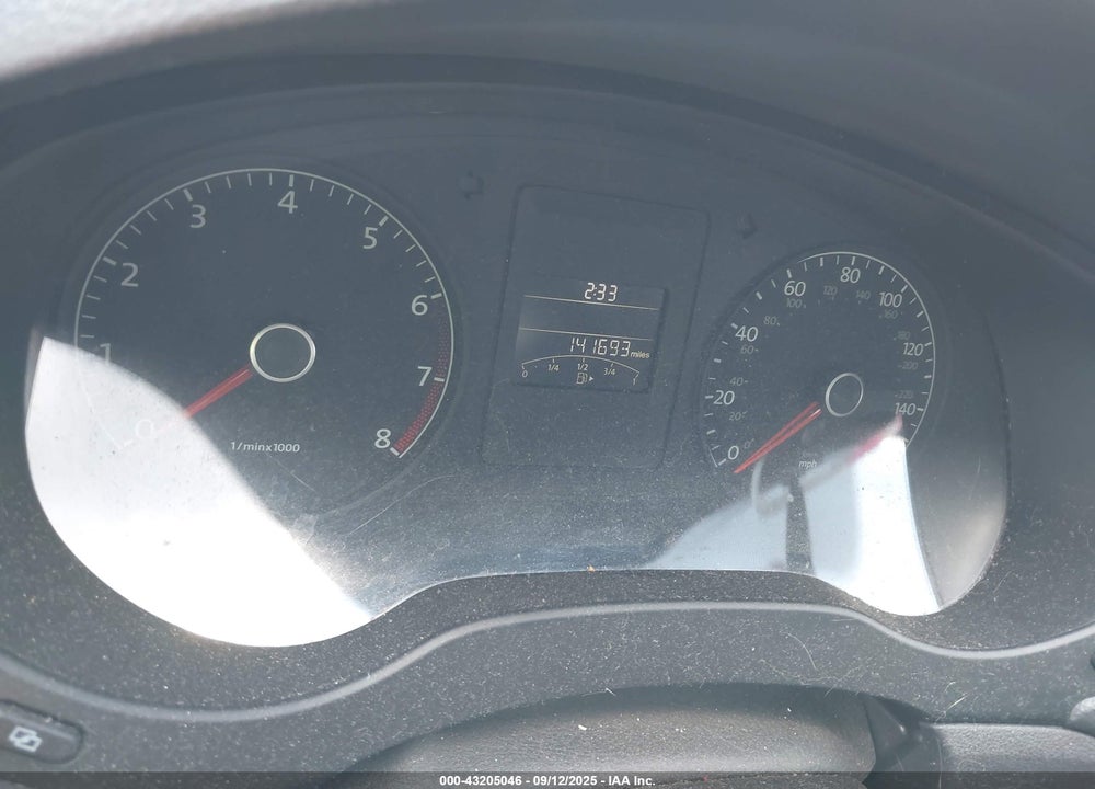 2011 VOLKSWAGEN JETTA VIN: 3VWDZ7AJ7BM397744