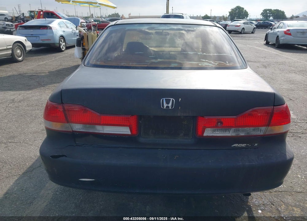 2002 HONDA ACCORD 2.3 EX/2.3 SE VIN: 1HGCG66882A045470