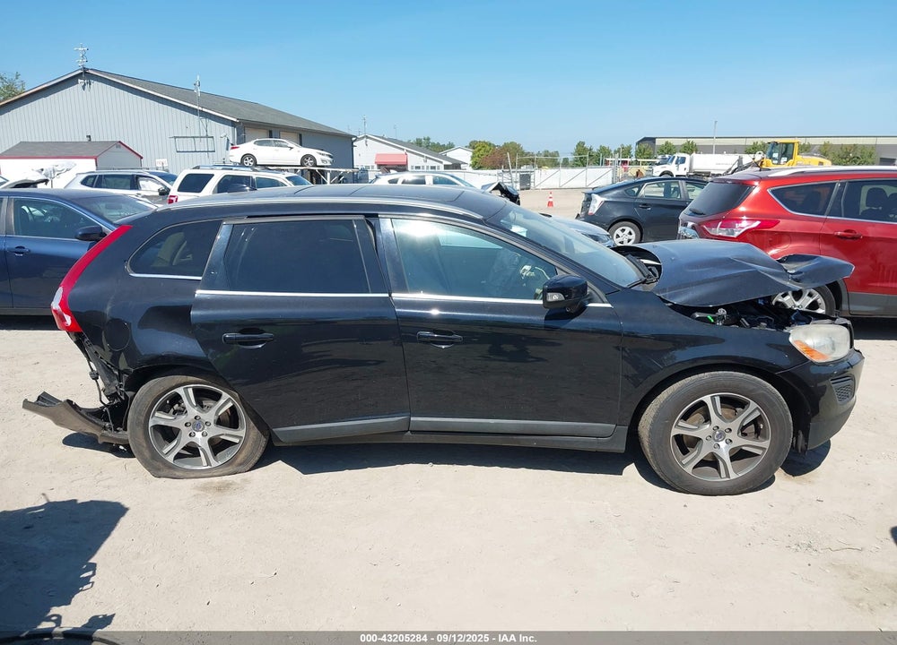 2011 VOLVO XC60 VIN: YV4902DZ8B2182868