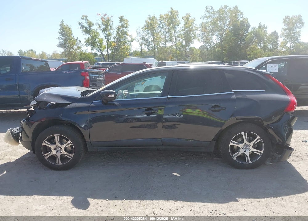 2011 VOLVO XC60 VIN: YV4902DZ8B2182868