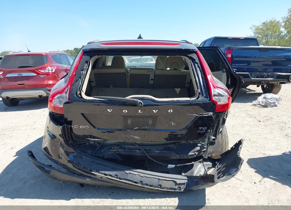 2011 VOLVO XC60 VIN: YV4902DZ8B2182868