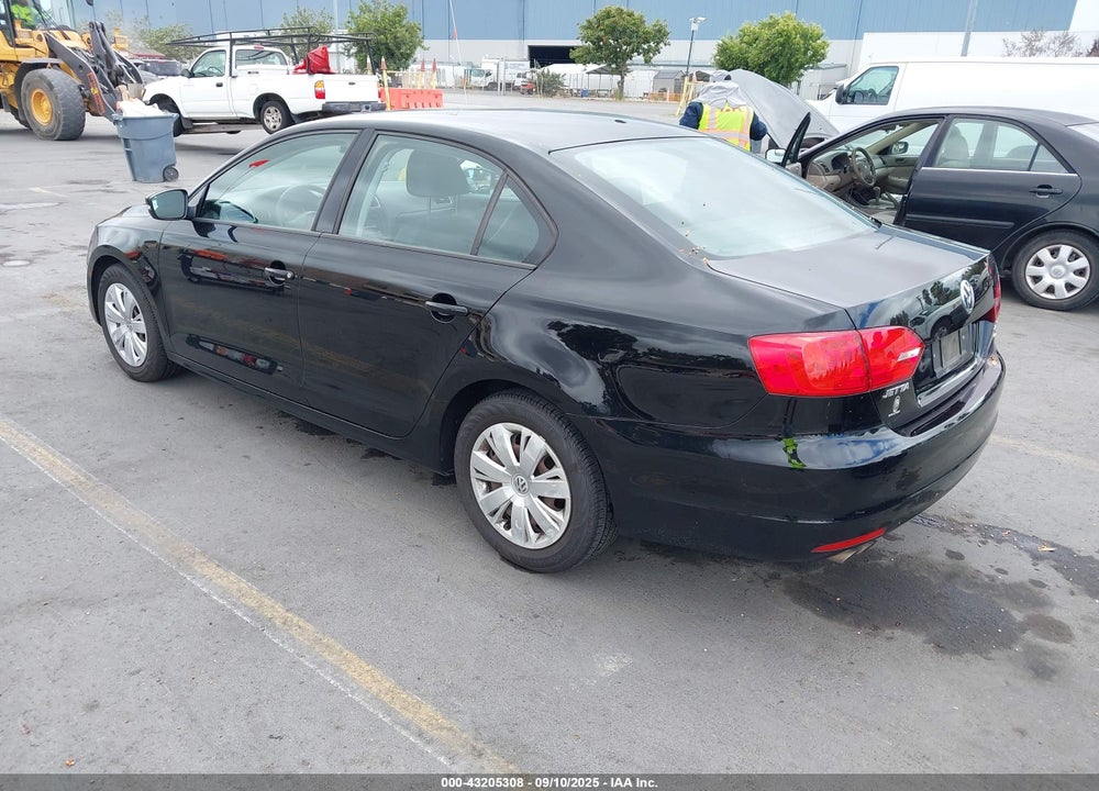 2012 VOLKSWAGEN JETTA 2.5L SE VIN: 3VWDX7AJ4CM114157