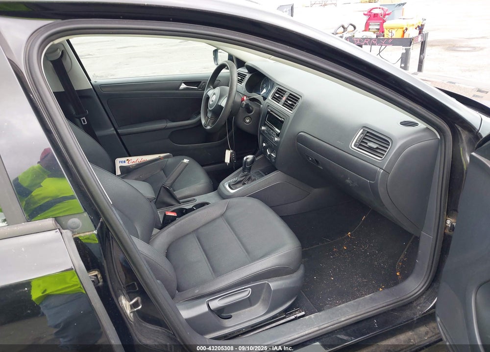 2012 VOLKSWAGEN JETTA 2.5L SE VIN: 3VWDX7AJ4CM114157