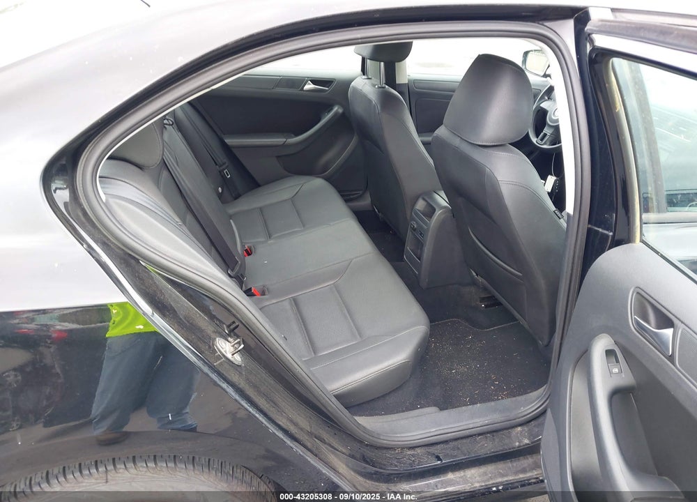 2012 VOLKSWAGEN JETTA 2.5L SE VIN: 3VWDX7AJ4CM114157