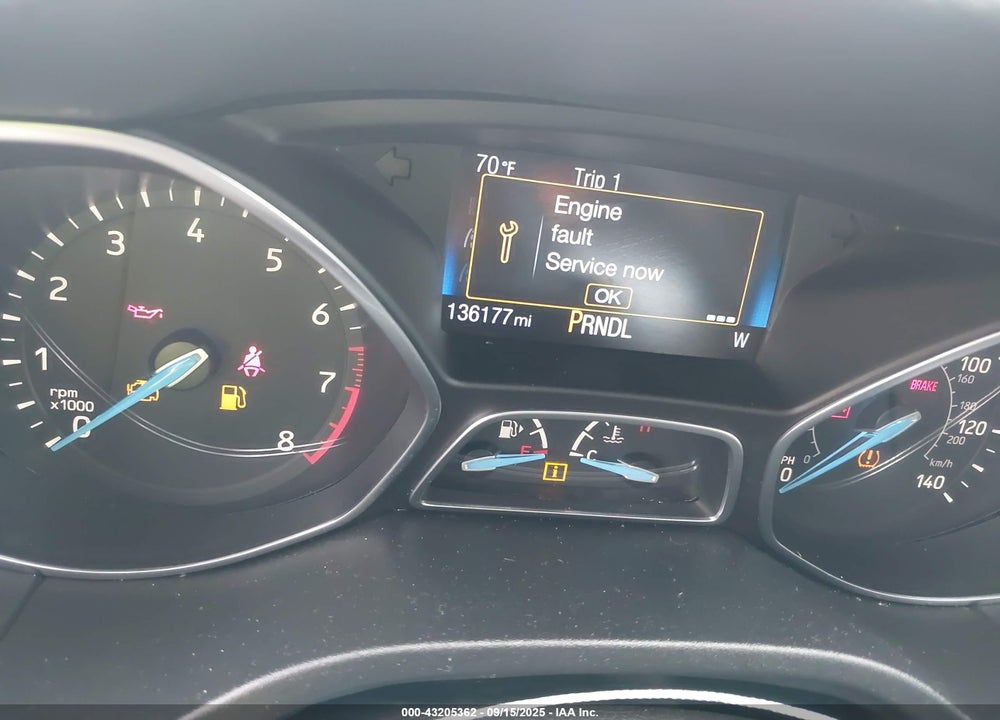 2015 FORD FOCUS VIN: 1FADP3F2XFL217950