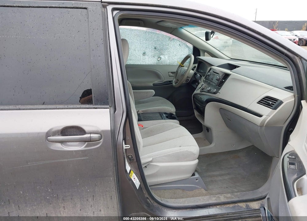 2012 TOYOTA SIENNA LE 7 PASSENGER VIN: 5TDJK3DC4CS033038