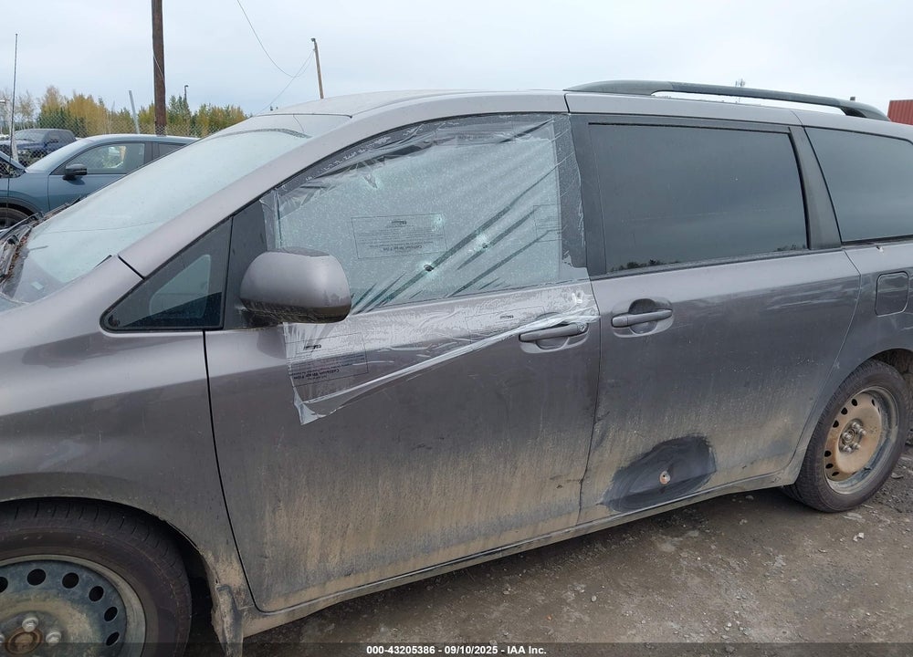 2012 TOYOTA SIENNA LE 7 PASSENGER VIN: 5TDJK3DC4CS033038