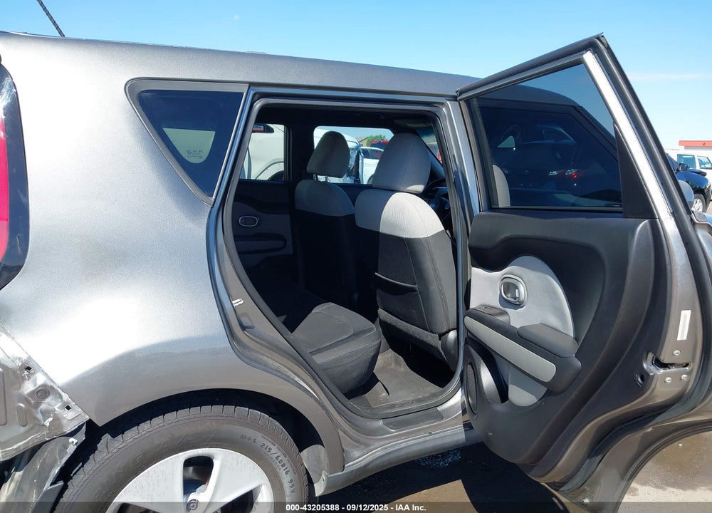 2014 KIA SOUL VIN: KNDJN2A2XE7055071