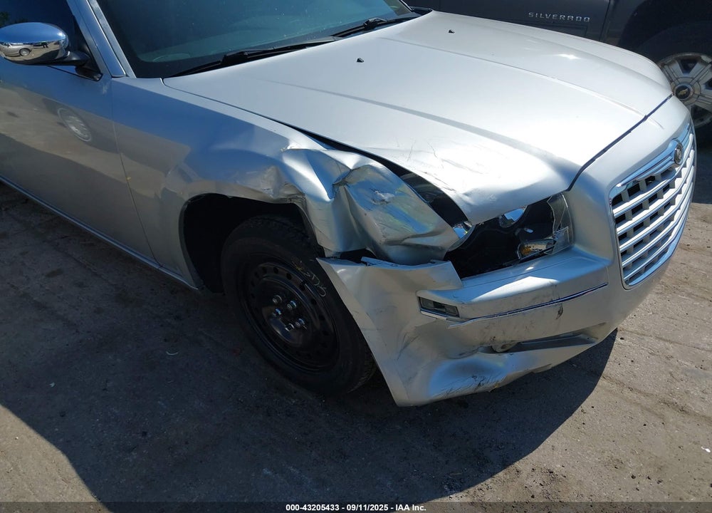 2010 CHRYSLER 300 VIN: 2C3CA1CV5AH297808