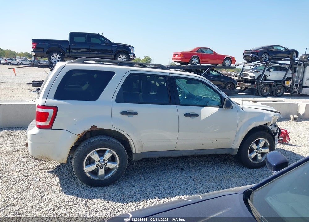 2009 FORD ESCAPE VIN: 1FMCU03G89KC20851