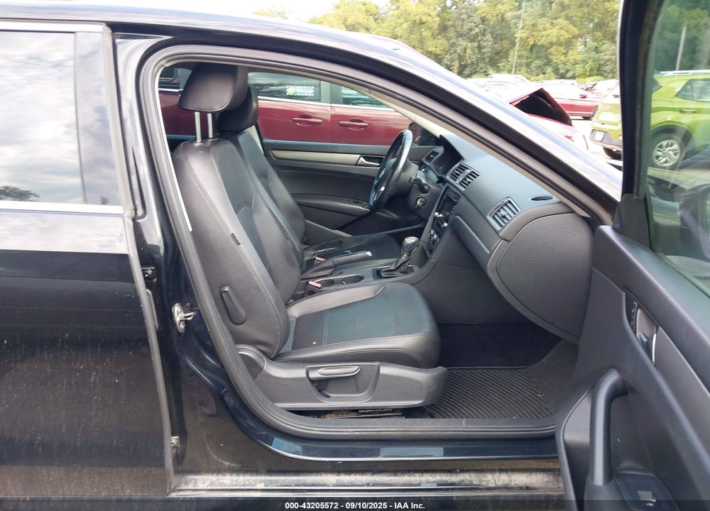 2014 VOLKSWAGEN PASSAT VIN: 1VWBS7A38EC062494