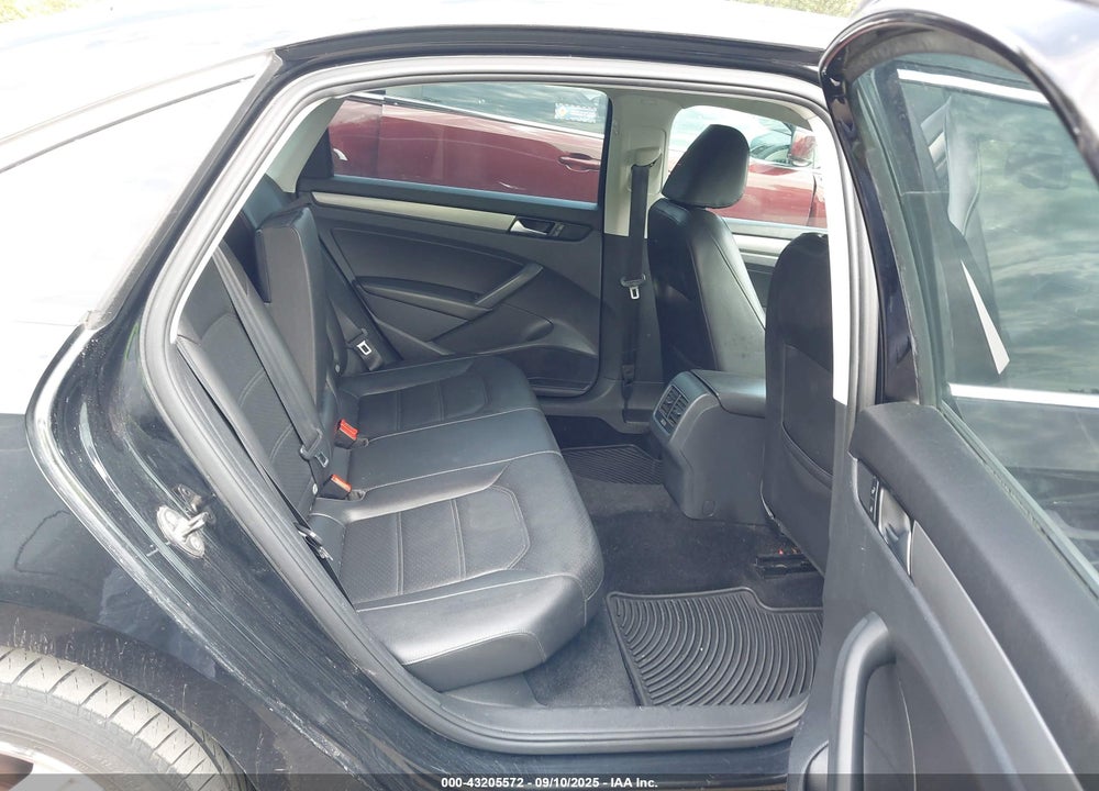 2014 VOLKSWAGEN PASSAT VIN: 1VWBS7A38EC062494