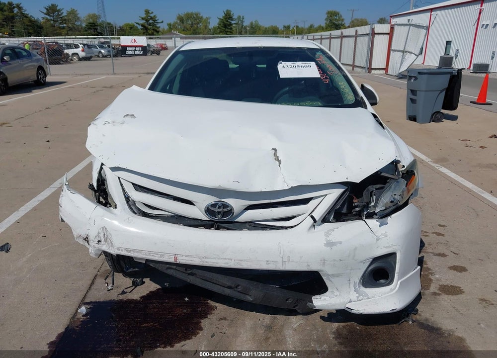2012 TOYOTA COROLLA S/LE VIN: 2T1BU4EE3CC876855