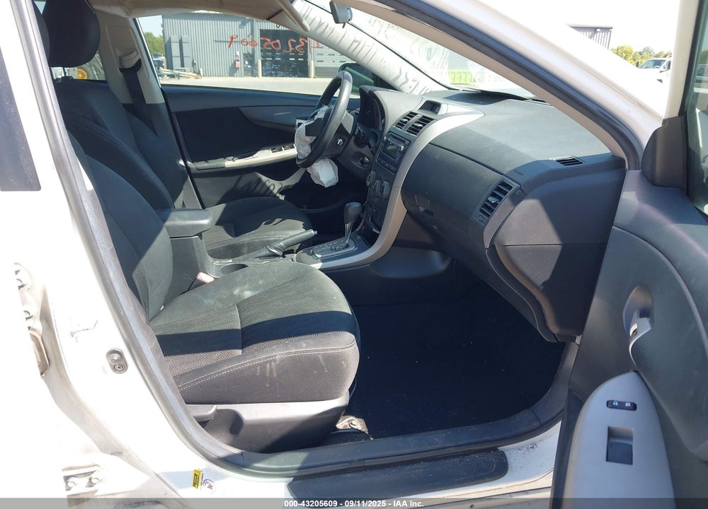 2012 TOYOTA COROLLA S/LE VIN: 2T1BU4EE3CC876855