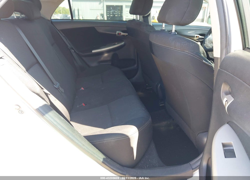 2012 TOYOTA COROLLA S/LE VIN: 2T1BU4EE3CC876855