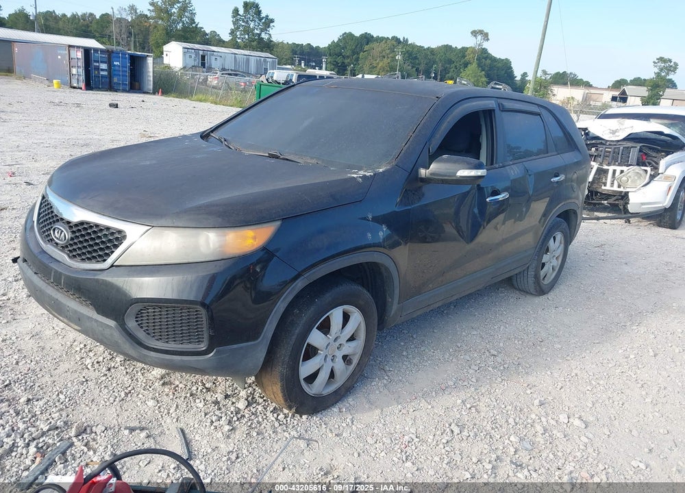 2011 KIA SORENTO VIN: 5XYKT3A17BG023832