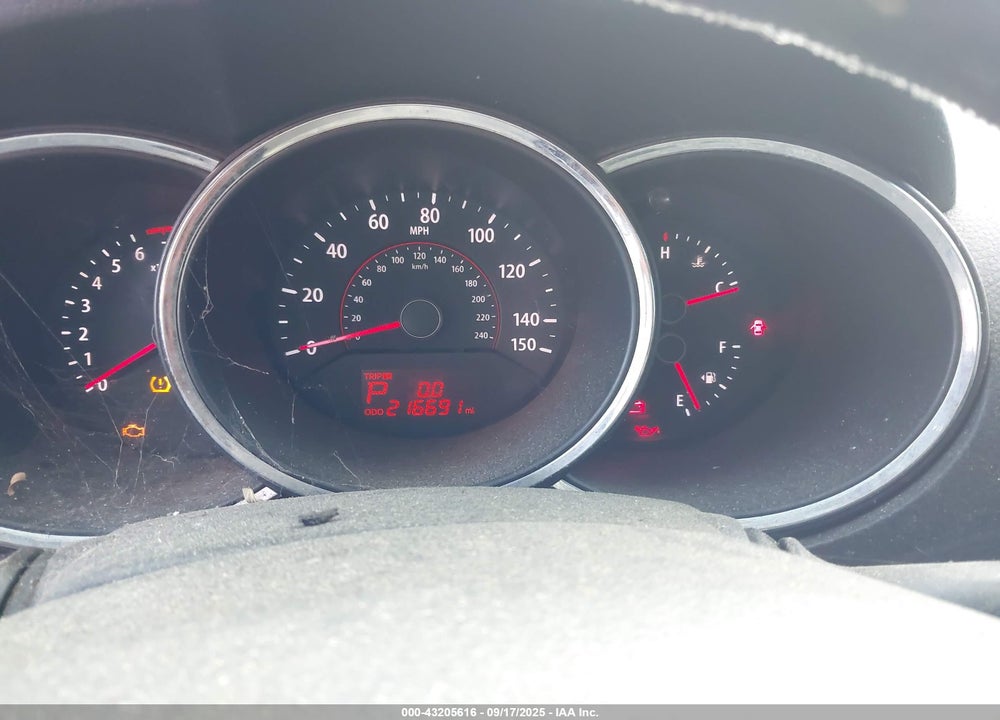 2011 KIA SORENTO VIN: 5XYKT3A17BG023832