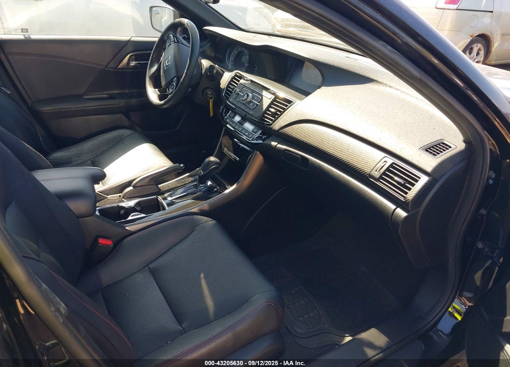 2017 HONDA ACCORD VIN: 1HGCR2F19HA251024