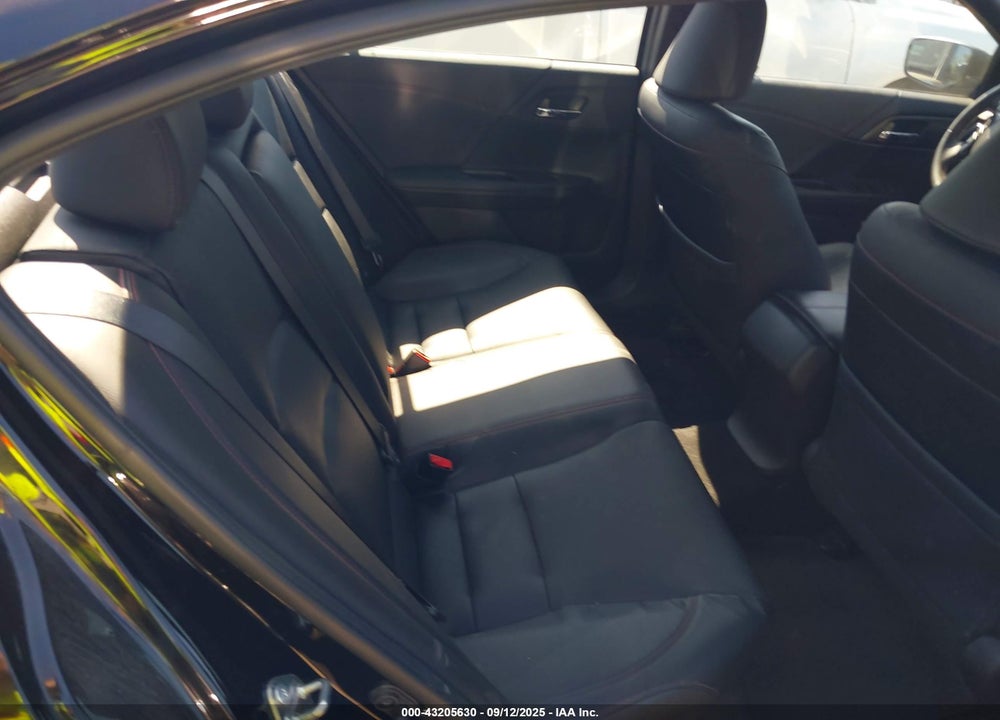 2017 HONDA ACCORD VIN: 1HGCR2F19HA251024