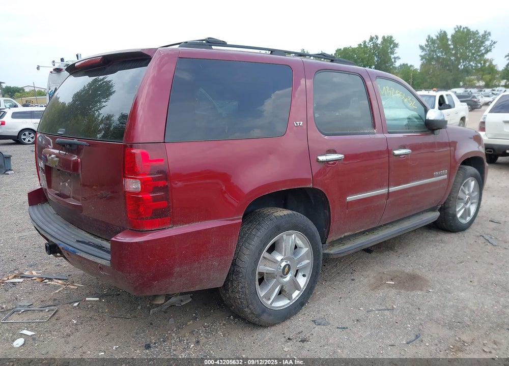 2009 CHEVROLET TAHOE LTZ VIN: 1GNFK33099R131557