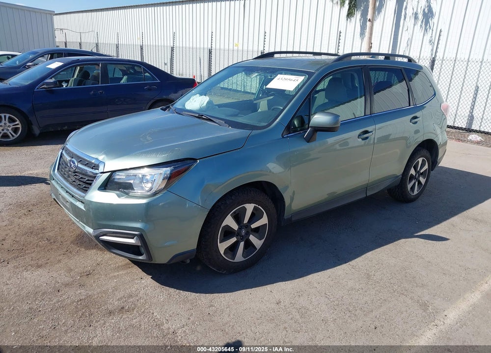 2018 SUBARU FORESTER VIN: JF2SJARCXJH479718