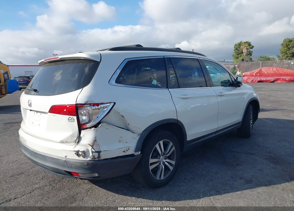 2018 HONDA PILOT EX-L VIN: 5FNYF5H5XJB033220