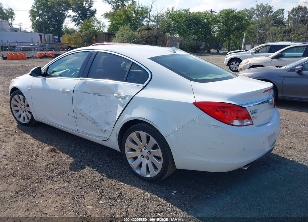 2011 BUICK REGAL VIN: W04G15GV8B1094081