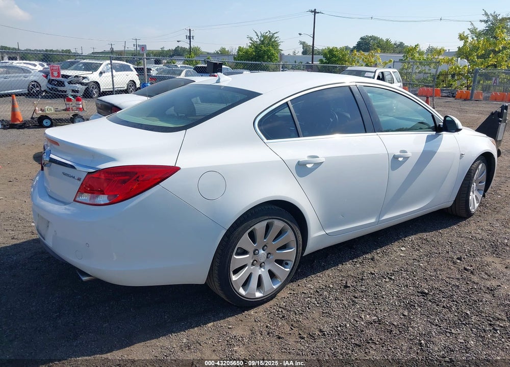 2011 BUICK REGAL VIN: W04G15GV8B1094081